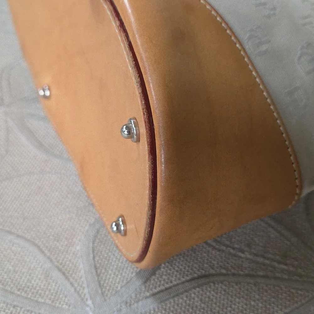 Dooney & Bourke Shoulder Satchel!